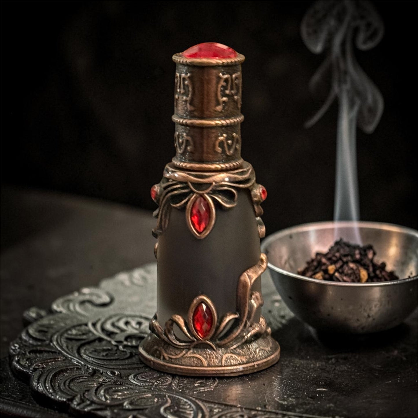 Aurum Noir Exquisite Attar Perfume